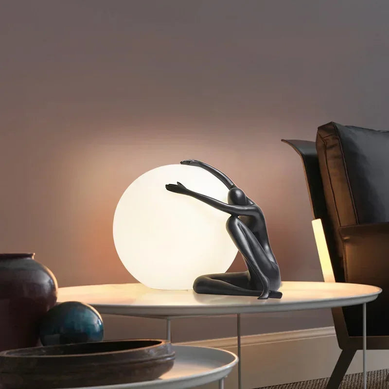 Nordic Art Floor Lamp Abstract Humanoid Holding Ball Vertical Light for Living Room Bedroom Creative Sculpture Decor Desk Lamps